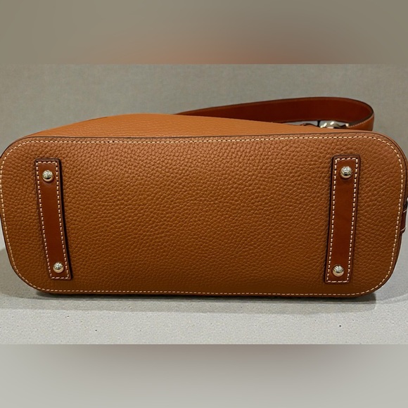 NWT Dooney & Bourke Pebble Grain Caramel Leather Hobo Shoulder Bag - Picture 7 of 8